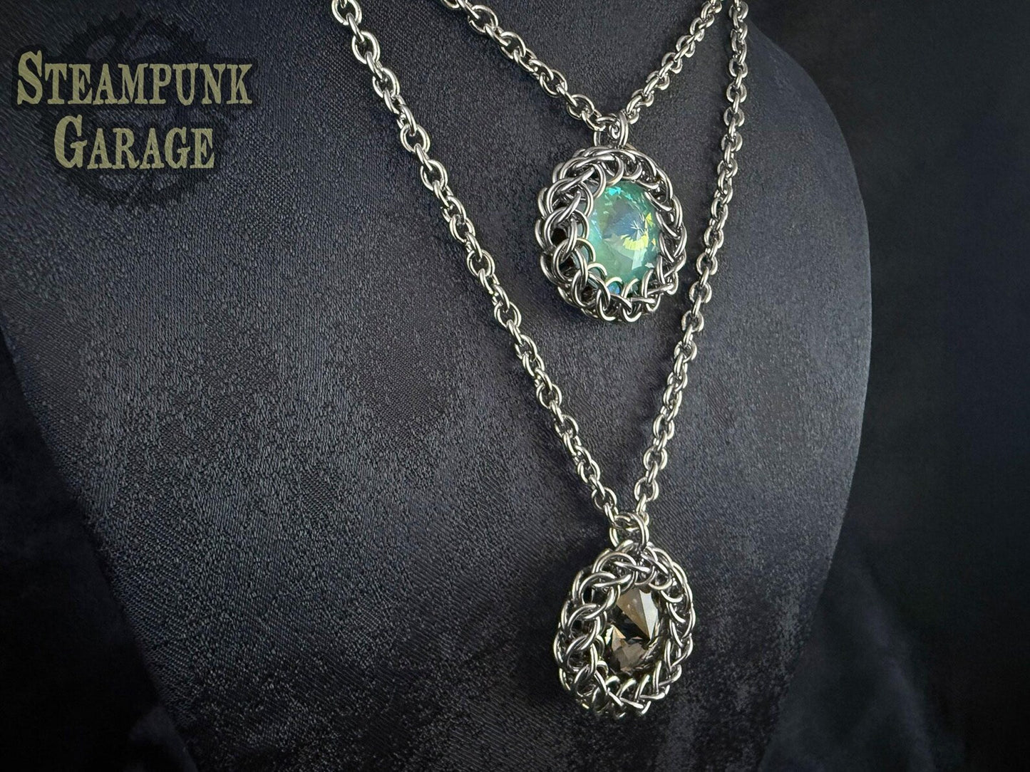 Heartbound Pendant (Necklace)